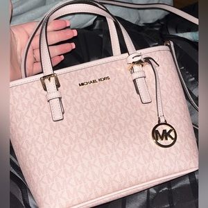 BRAND NEW MK TOTE